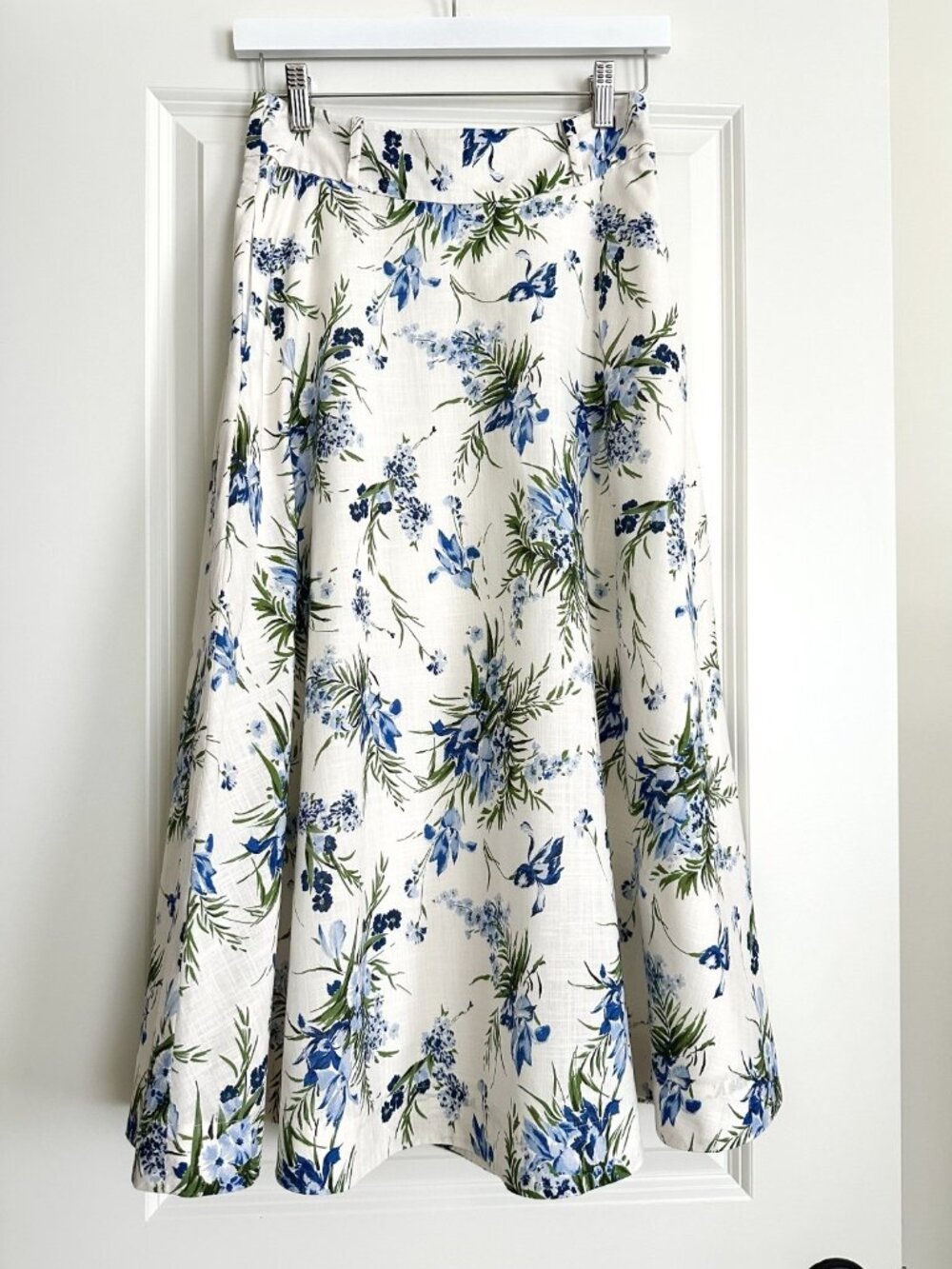 VERONICA BEARD Arwen White Blue Floral Cotton Midi Skirt Size 2